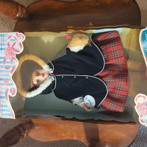 Victoria bows collection genuine porcelain doll .